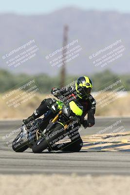 media/Oct-13-2025-Moto Forza (Mon) [[a66d839500]]/3-B Group/Session 3 (Turn 16)/